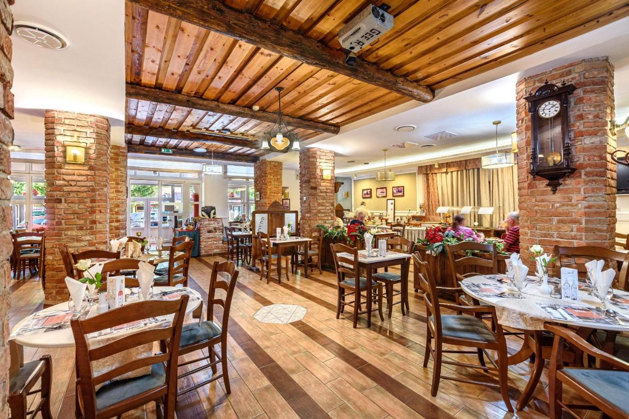 Negy Evszak Hotel 3*