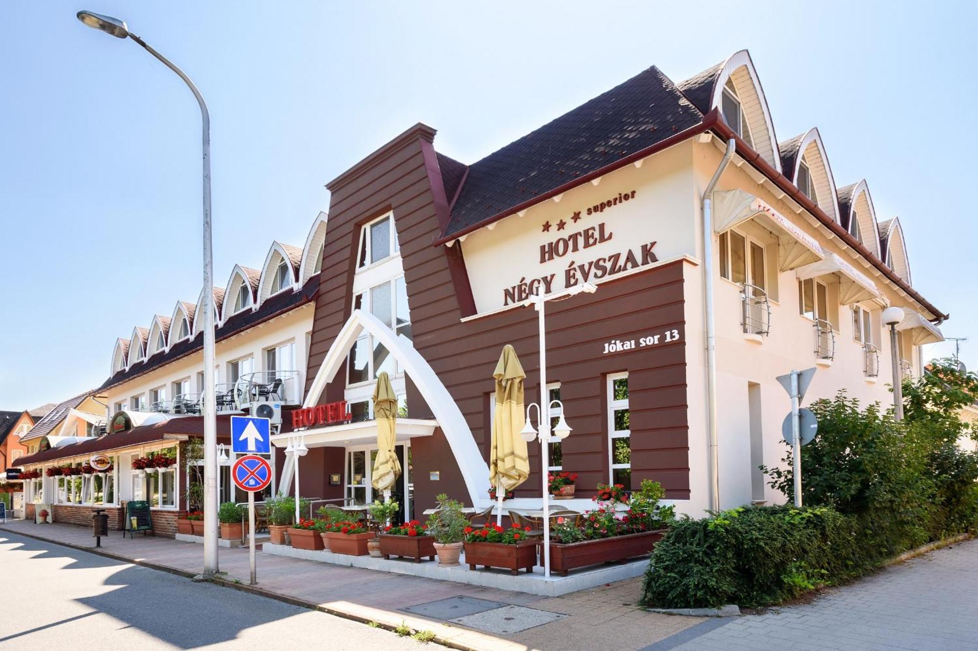 Negy Evszak Hotel